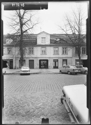 Potsdam, Otto-Nuschke-Straße (Lindenstraße) 14. Wohnhaus mit Läden (um 1736/1737). Straßenfront