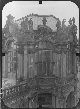 Zwinger, Glockenspielpavillon