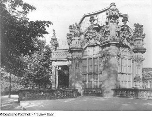 Wallpavillon
