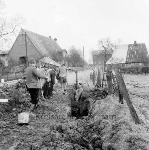 Wasserversorgung: Verlegung der Wasserleitungen