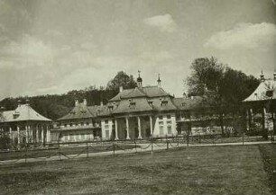 Schloss Pillnitz. Bergpalais, Hofseite