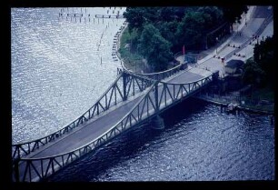 Glienicker Brücke 7.6.62.