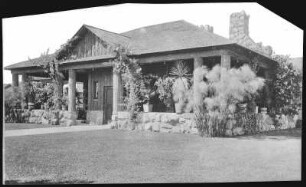 Kalifornien. A Log Cabin House