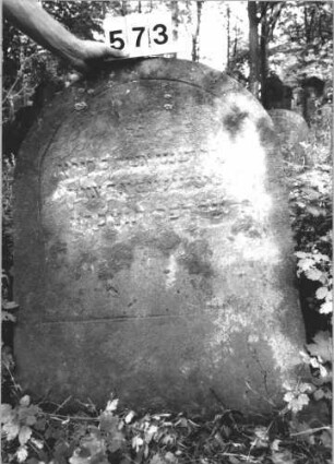 Grabstein 573