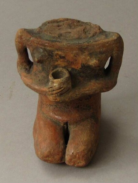 Figurine en argile (fragment)