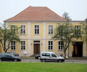 Rathenow, Schleusenplatz 3