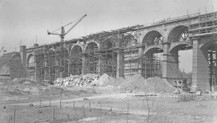 Bietigheim Enzviadukt Instandsetzung Baugerüst Baukran