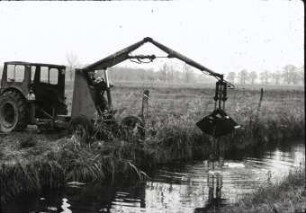 Wittenburg Schwenklader SL 1 der Baas GmbH Hamburg am RS 01/40