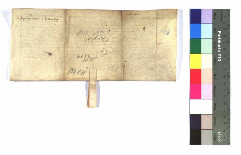 Arnold von Brende (de Brende), Kanoniker und Archidiakon (canonicus et Archidiaconus) der Kirche zu Würzburg (Herbipolensis) teilt dem Pfarrer zu Markelsheim (plebano In Marckelßheim) mit, daß er auf Anordnung von Rudolf von Schernberg (de Scheremberg), Karoniker, Domherr (canonicus et scolasticus) und Generalvikar (vicarius generalis) der Kirche zu Würzburg Herrn Johann Kriech, Presbyter vom Deutschen Orden zur Heiligen Jungfrau Maria (presbyter ordinis Theutonicorum beate marie virginis), als Vikar (ad vicariam) des Hospitals [vom Deutschen Ordens] in der Stadt Mergentheim (opidi mergentheim) einsetzt.
