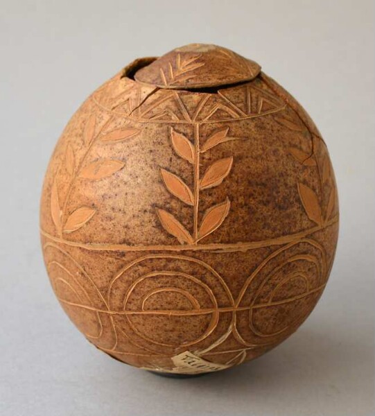 Fruit bowl (carving)