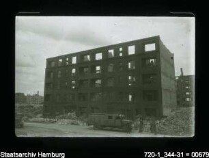 Sprengung einer Ruine