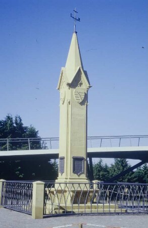 Überf. Rennsteig am Rondell bei Oberhof/Denkmal