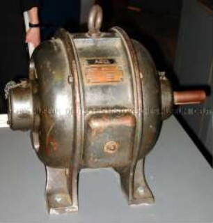 Elektromotor der "AEG" für Drehstrom