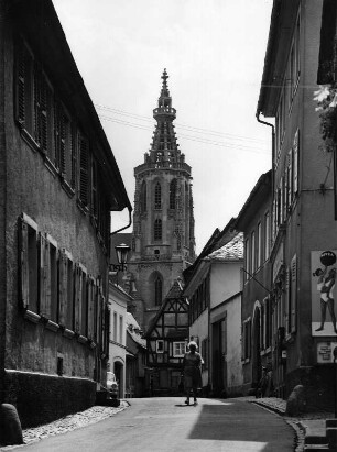 Meisenheim, Obergasse. Blick zum Turm der Schlosskirche