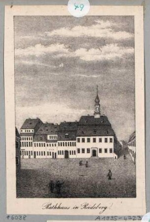 Das Rathaus auf dem Marktplatz in Radeberg bei Dresden, 1769 nach Brand 1741 neu aufgebaut, Blatt Teil einer Serie von Renner und Ketzschau