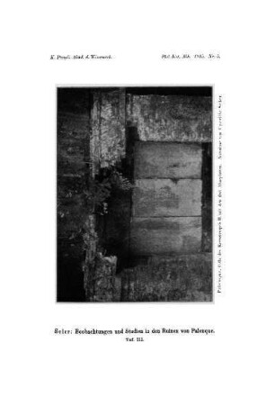 Taf. III. - [Palenque, Cella des Kreuztempels II mit den drei Altarplatten.]