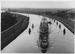 Ausgebaute Untere Hunte, Schleppkahn, Frachtschiff
