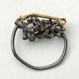 Ohrring aus dem Pegauer Silberfund