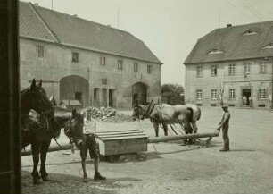 Schlegel bei Ostritz, Hof von Richard Kunack, Dreschen mit Pferdegöpel
