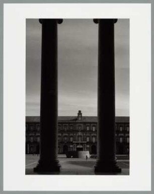 Richard Serra, Naples, Piazza del Plebiscito, Neapel