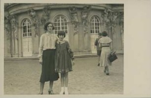 Porträt einer Dame und eines Mädchens