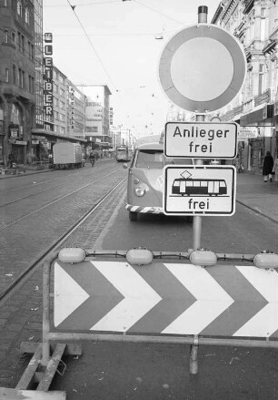 Sperrung der Kaiserstraße für den Autoverkehr ab der Waldstraße in Richtung Europaplatz