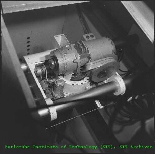Blick auf die elektrische Kabeltrommel eines Lastmanipulators Typ EM 50