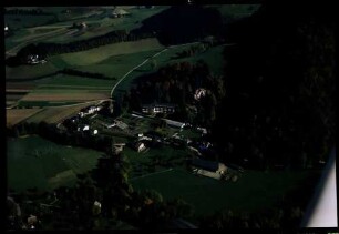 Buchenbach: Burg Wisneck, Husemann Klinik, mit Landschaft
