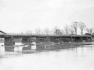 Bau einer Weserbrücke in Höxter