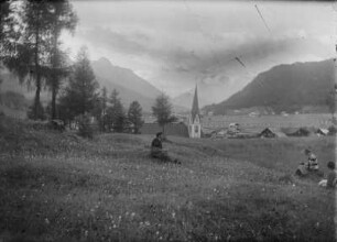 Österreich, Seefeld in Tirol : Österreich. Seefeld in Tirol. Ortsteilansicht mit Pfarrkirche zum Heiligen Oswald, im Hintergrund die Reither Spitze