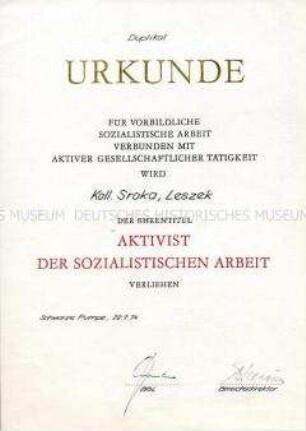 Urkunde zur Verleihung des Ehrentitels "Aktivist der sozialistischen Arbeit" (Duplikat)