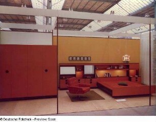 Schlafzimmer : Ausstellungskoje mit Schlafzimmer (1975; VEB Möbelfabrik Radeberg)