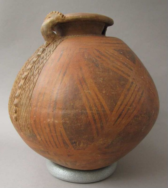 Clay vessel