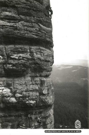 Sächsische Schweiz, Affensteine. Bloßstock. Seilschaft Ehrhardt Renger in der Ostwand (FKV-Weg, Ostkante, VIIb)