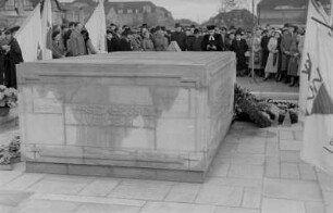 Einweihung eines Denkmals der Jüdischen Gemeinde zu Leipzig : Denkmal für die jüdischen Opfer im Nationalsozialismus