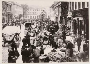 Zwiebelmarkt, um 1890