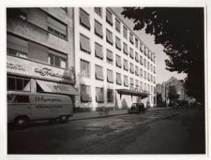 BBC (Brown, Boveri & Cie), Mannheim Bürohaus Augustaanlage: Straßenfront