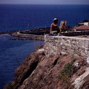 Lesbos. Mithymna. Athener Akademieschüler malt in der Oberstadt