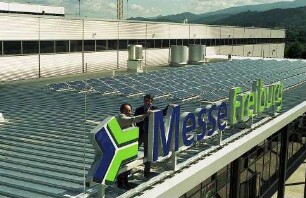Freiburg im Breisgau: Solardach der Neuen Messe