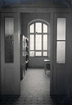 Städtisches Klinikum. Chirurgische Abteilung - Weißzeugzimmer