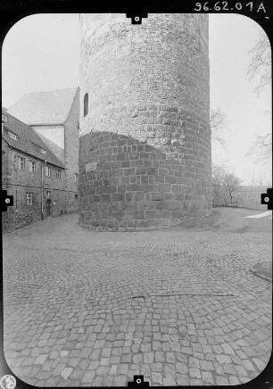 Leisnig, Burglehn 6. Burg Mildenstein (11. Jh., Umbau E. 14. Jh. und nach 1549). Bergfried