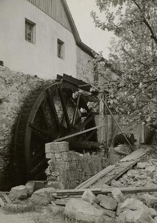 Liebstadt. Obermühle. Mühlrad (Holzverkleidung entfernt)