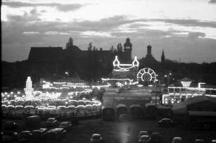 Freiburg: Freiburger Messe am Abend von der Stadthalle
