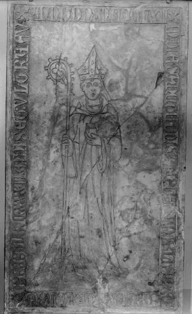 Grabplatte des Ostrover Abtes Bohuslav (gestorben 1363)