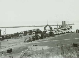 Saßnitz/Rügen, Fährbrücke