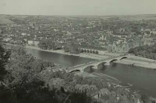 Würzburg, Stadtansicht : Würzburg. Blick vom Käppele über den Main auf die Stadt
