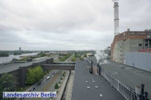 Rundgang des Regierenden Bürgermeisters Klaus Wowereit durch den Bezirk Lichtenberg