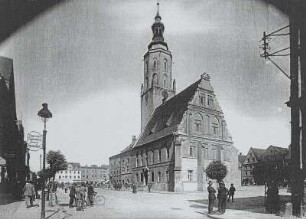 Namslau, Rathaus : Namslau (Namysłów/Polen). Rathaus (1374-1378, Turmhelm 1625). Haupteingangsseite