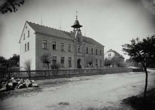 Stenz (Königsbrück-Stenz). Alte Schule (um 1900). Straßenanischt