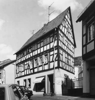 Bad Camberg, Pfarrgasse 13